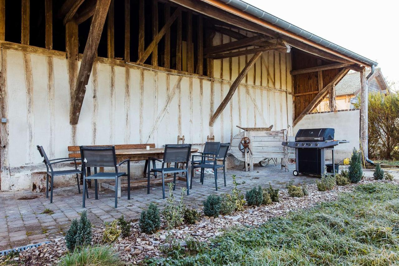 Studio Confortable, Parking Et Jardin Bucheres Bagian luar foto